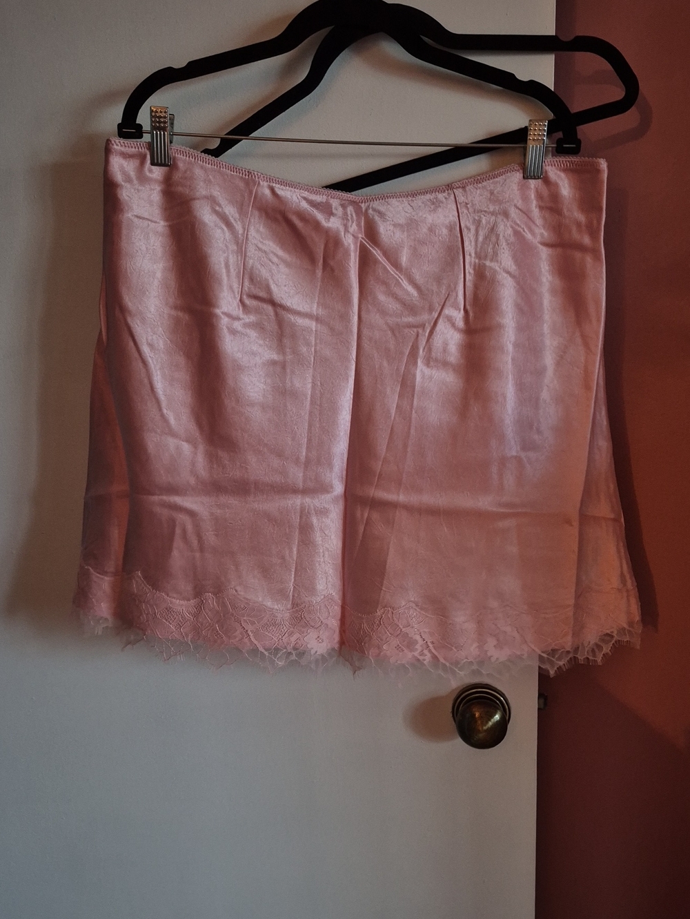 Express Pink Lace-Trim Mini Skirt